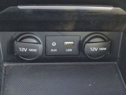 Used 2017 Hyundai Elantra SE image 20