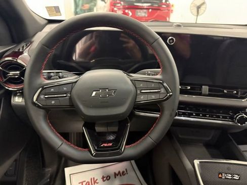 New 2026 Chevrolet Equinox RS image 18