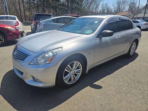 Used 2013 INFINITI G37 x Sedan w/ Premium Pkg image 9