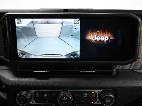 New 2026 Jeep Gladiator Sport AWD/4WD image 18