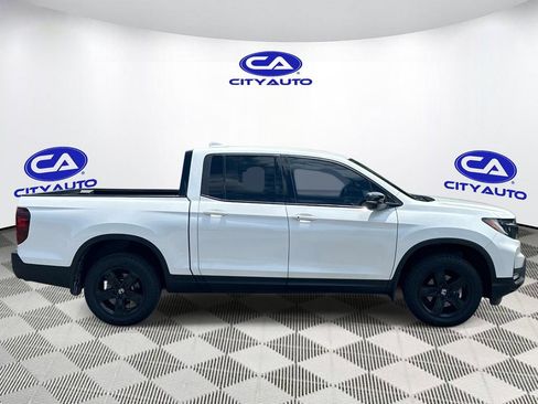 Used 2022 Honda Ridgeline Black Edition image 2