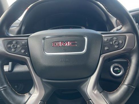 Used 2024 GMC Terrain AT4 image 12