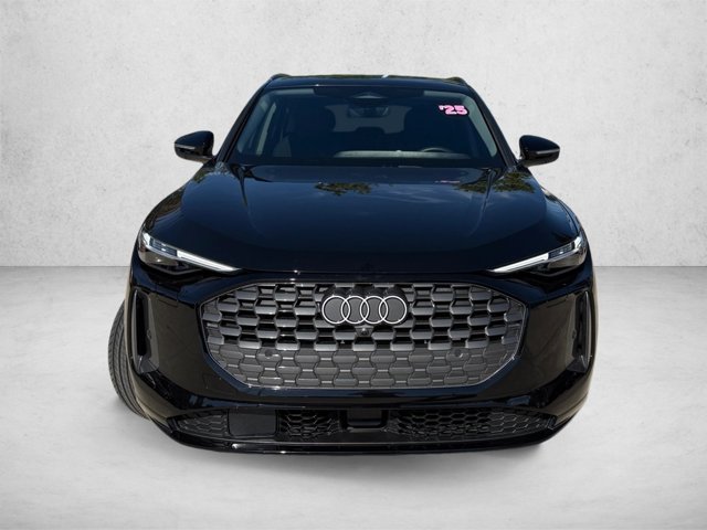 Used 2025 Audi Q5 Prestige AWD/4WD image 2