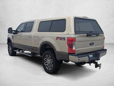 Used 2017 Ford F250 Lariat w/ Lariat Value Package AWD/4WD image 7