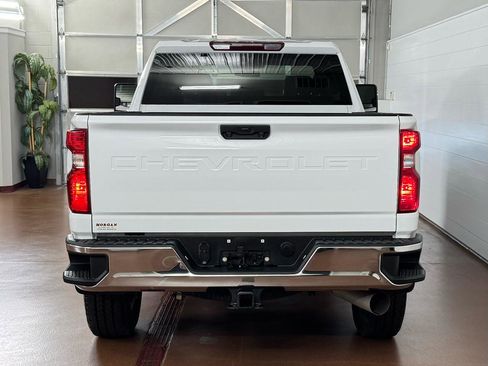 Used 2022 Chevrolet Silverado 2500 LT w/ Convenience Package image 4