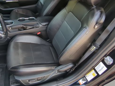 Certified 2022 Ford Mustang GT Premium RWD image 56
