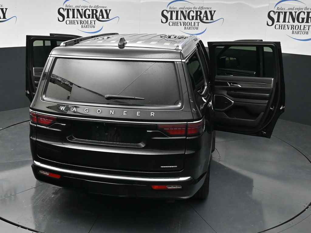 Used 2024 Jeep Wagoneer Series II w/ Flexible Seating Group AWD/4WD image 38