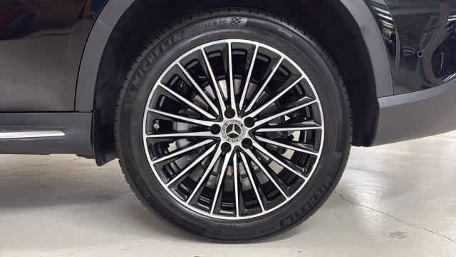 Certified 2026 Mercedes-Benz GLC 300 4MATIC image 11