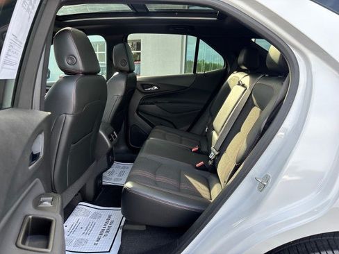 Used 2023 Chevrolet Equinox RS AWD/4WD image 32