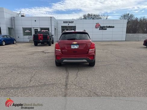 Used 2019 Chevrolet Trax LT w/ LT Convenience Package image 5