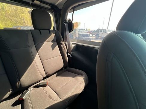 Used 2023 Jeep Wrangler Sport AWD/4WD image 15