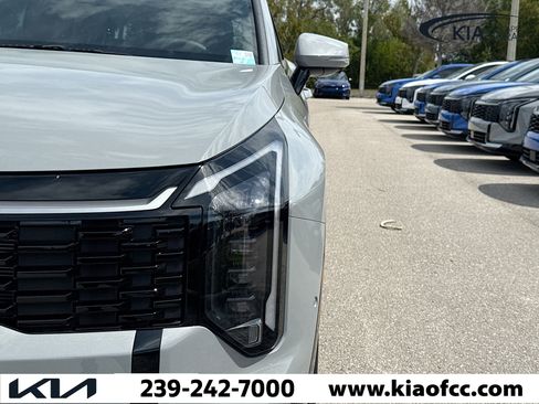 New 2026 Kia Sportage SX image 8