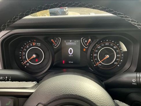 New 2025 Jeep Gladiator Sport image 16