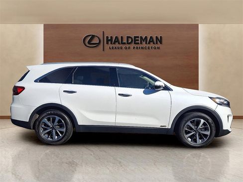 Used 2019 Kia Sorento EX image 7
