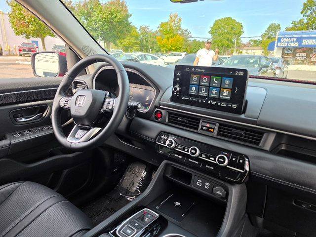 Certified 2025 Honda Pilot Elite image 15