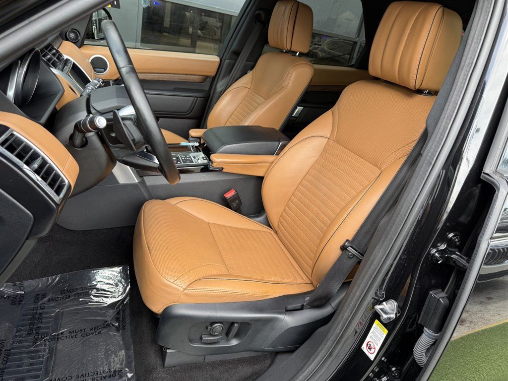 Used 2017 Land Rover Discovery HSE Luxury AWD/4WD image 14