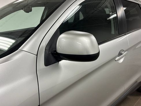 Used 2023 Mitsubishi Outlander Sport ES AWD/4WD image 10