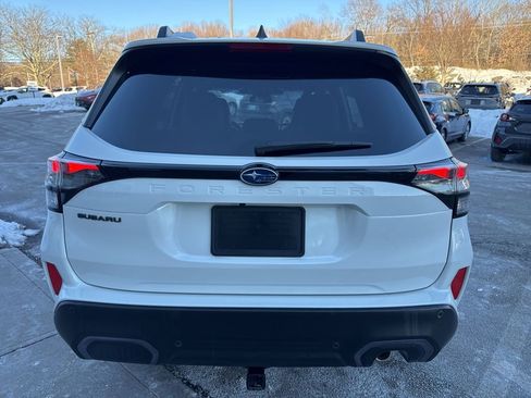 Used 2025 Subaru Forester Limited image 3