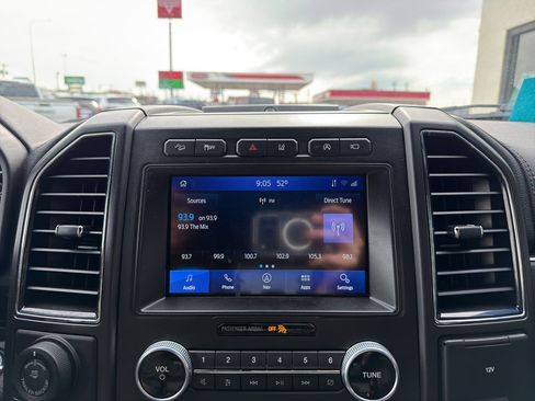 Used 2021 Ford Expedition Limited AWD/4WD image 25