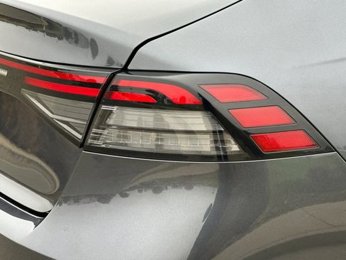 Used 2023 Honda Accord EX image 31