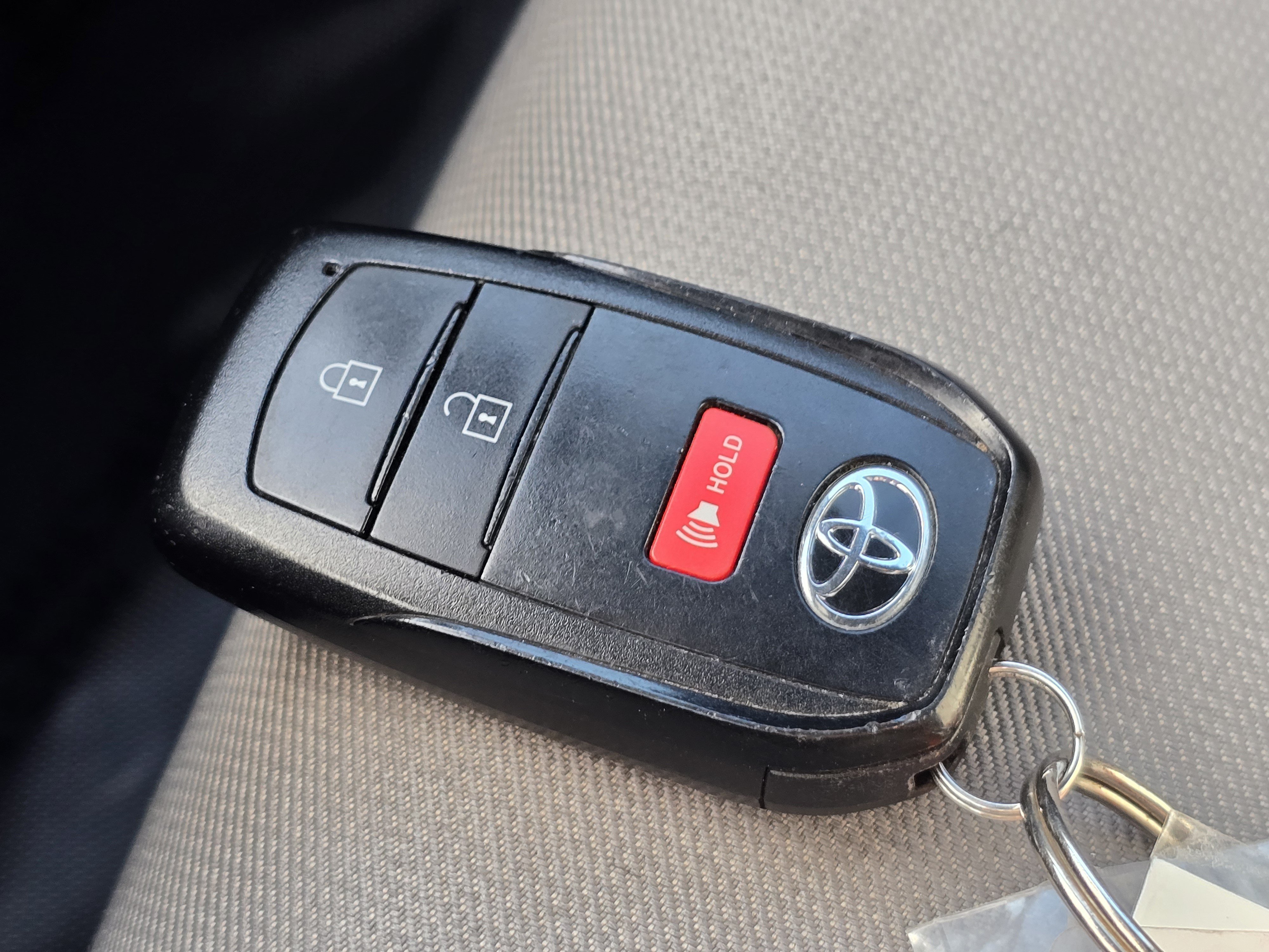 Used 2024 Toyota Tacoma SR5 AWD/4WD image 35