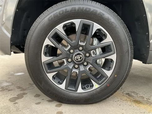 Used 2026 Toyota Tundra Limited image 12