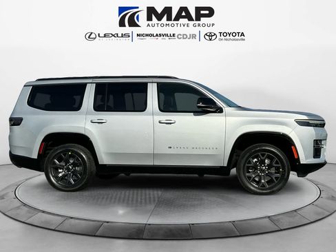 New 2026 Jeep Grand Wagoneer Limited w/ Premium Group II AWD/4WD image 6