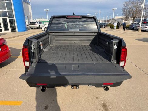 Certified 2023 Honda Ridgeline Black Edition image 4