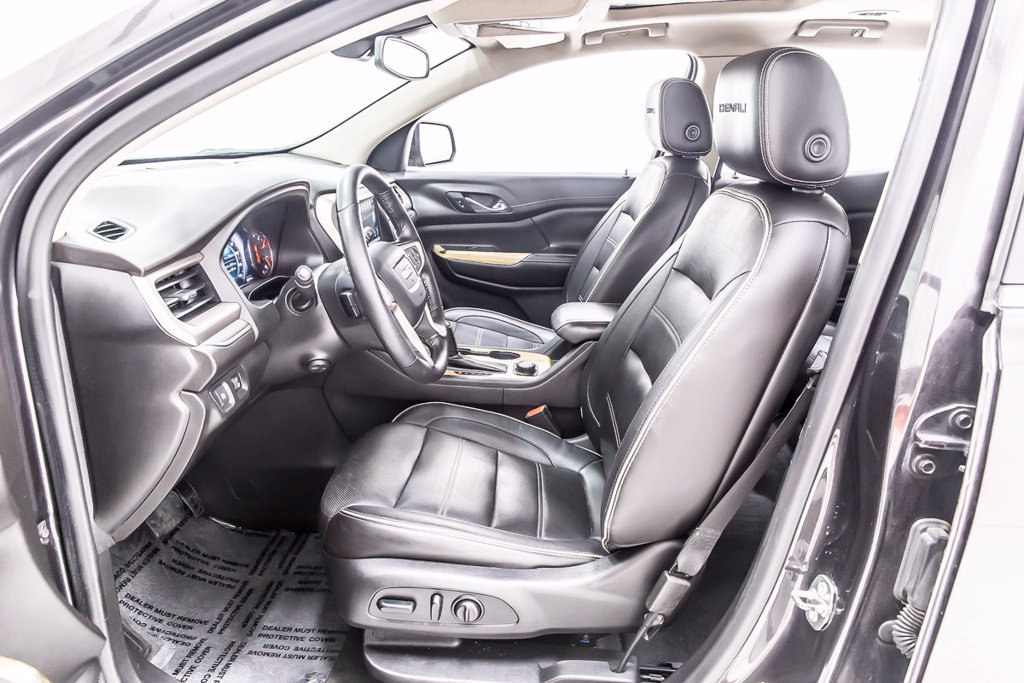 Used 2019 GMC Acadia Denali w/ Technology Package FWD image 25