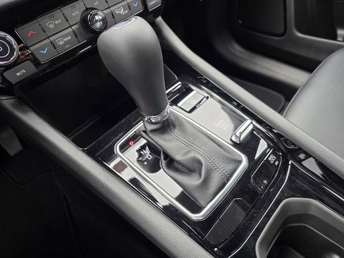 New 2026 Jeep Compass Limited image 15