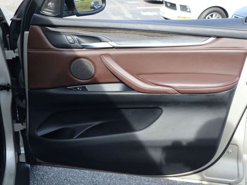 Used 2014 BMW X5 xDrive50i image 18