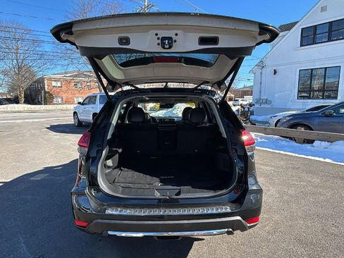 Used 2018 Nissan Rogue SL w/ Premium Package image 30