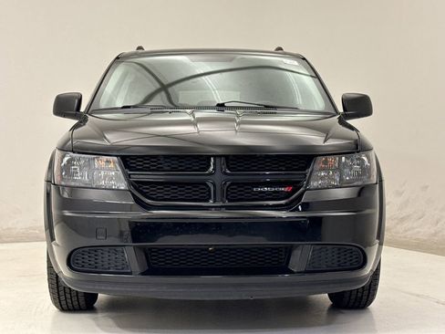 Used 2018 Dodge Journey SE w/ Popular Equipment Group image 3