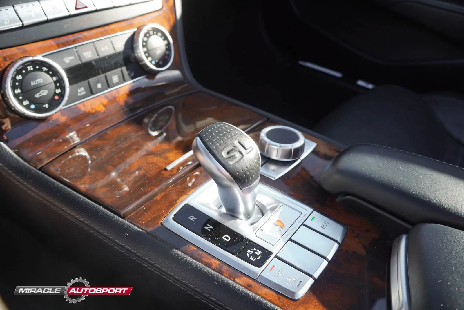 Used 2014 Mercedes-Benz SL 550 image 39