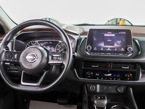 Used 2023 Nissan Rogue SV FWD image 17