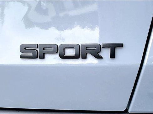 Used 2024 Honda HR-V Sport image 10