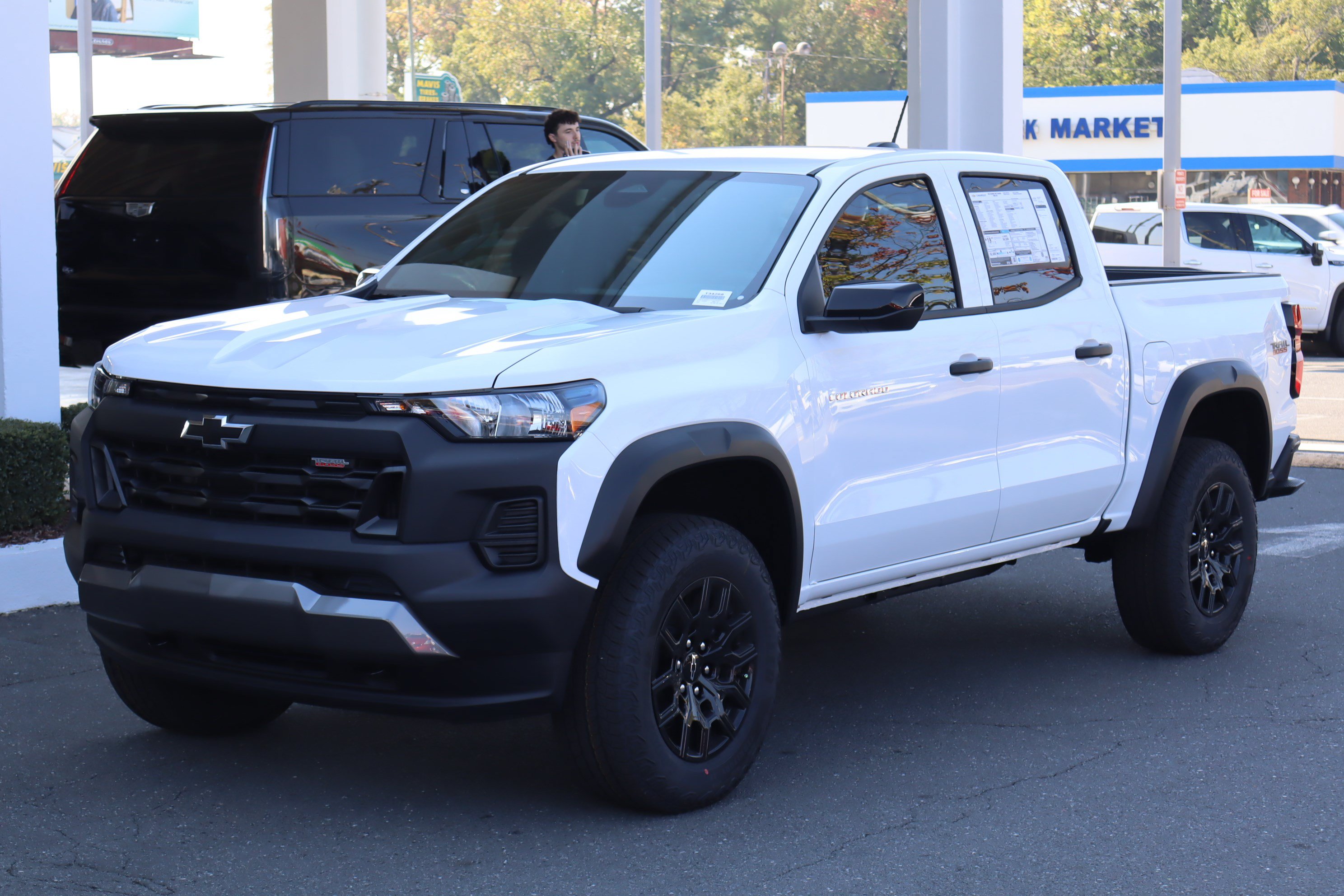 New 2026 Chevrolet Colorado Trail Boss AWD/4WD image 3