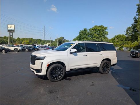 Certified 2021 Cadillac Escalade Sport Platinum AWD/4WD image 8