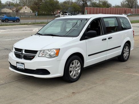 Used 2016 Dodge Grand Caravan American Value Package image 1
