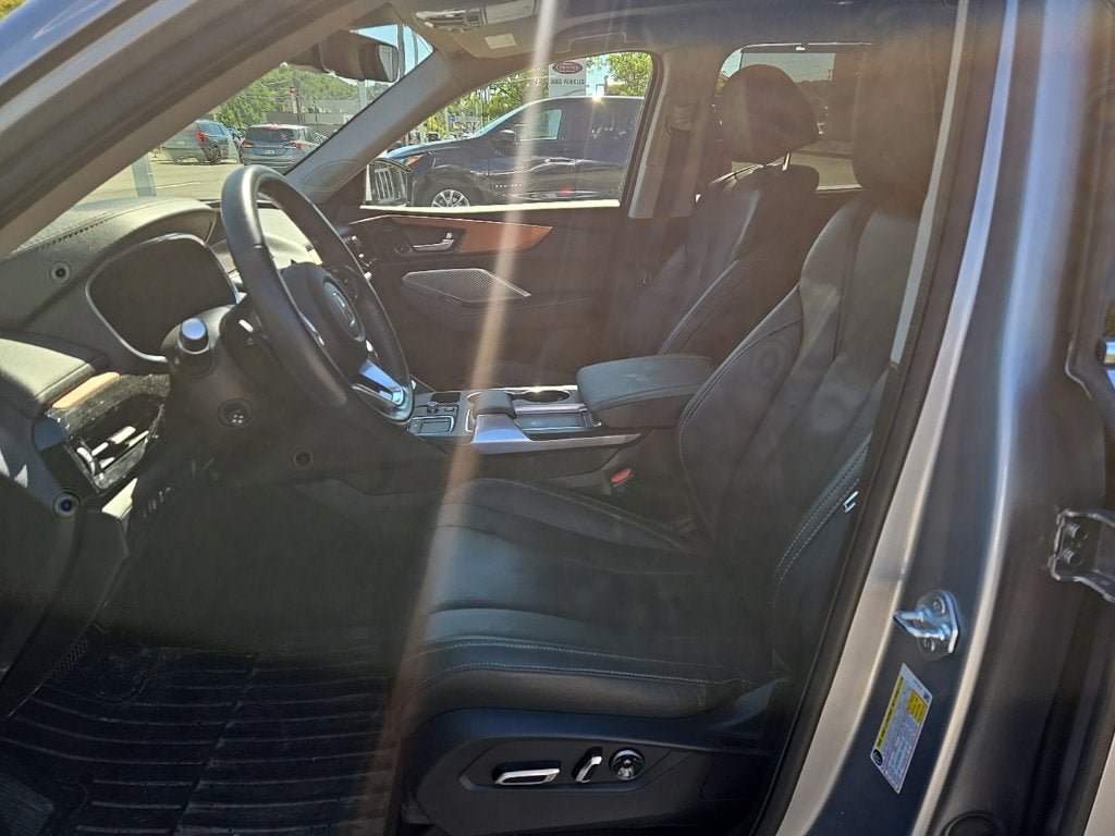 Used 2022 Acura MDX w/ Technology Package AWD/4WD image 12