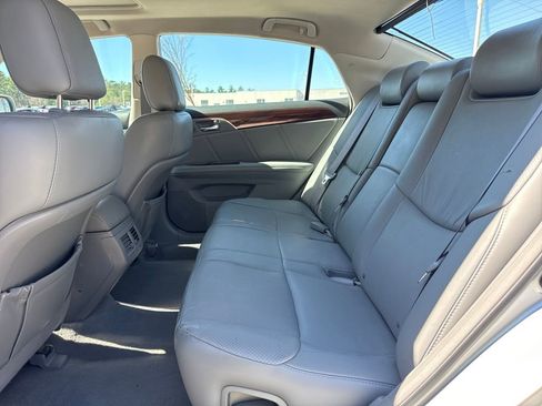 Used 2009 Toyota Avalon Limited image 26