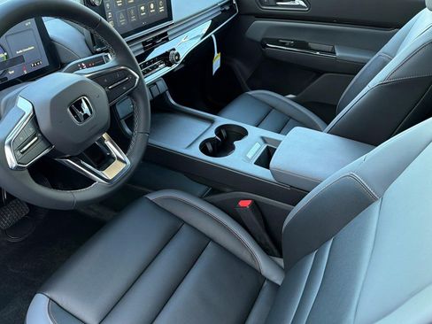 New 2026 Honda Prologue Touring image 4