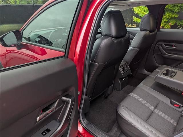 Used 2025 MAZDA CX-50 AWD 2.5 S w/ Premium Package image 23