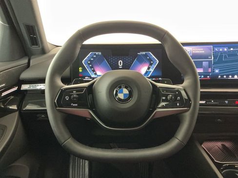 Certified 2025 BMW 530i w/ Premium Package RWD image 16