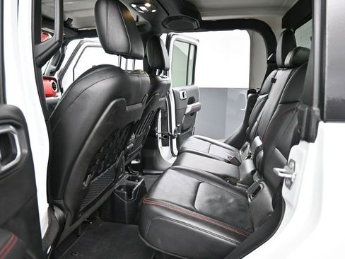 Used 2020 Jeep Gladiator Rubicon w/ Cold Weather Group AWD/4WD image 26