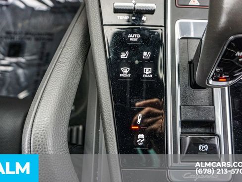 Used 2022 Porsche Cayenne Base image 43