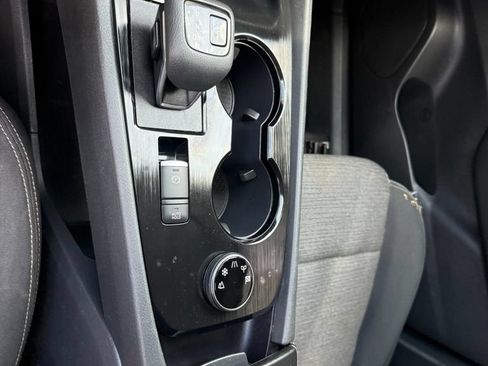Used 2022 Nissan Rogue SV AWD/4WD image 21