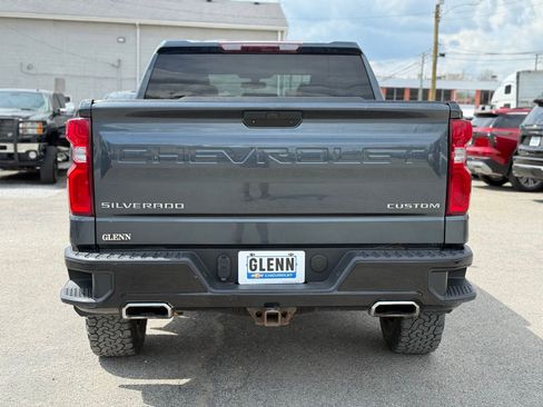 Used 2019 Chevrolet Silverado 1500 Custom Trail Boss w/ Custom Convenience Package AWD/4WD image 9