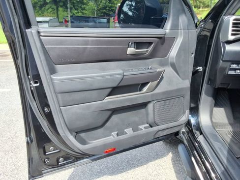 Used 2025 Toyota Tundra SR5 w/ SR5 Convenience Package AWD/4WD image 22