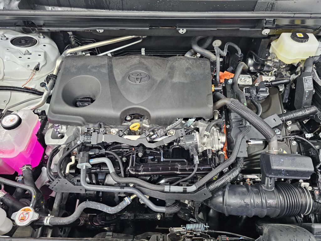 Used 2026 Toyota RAV4 XLE Premium AWD/4WD image 30